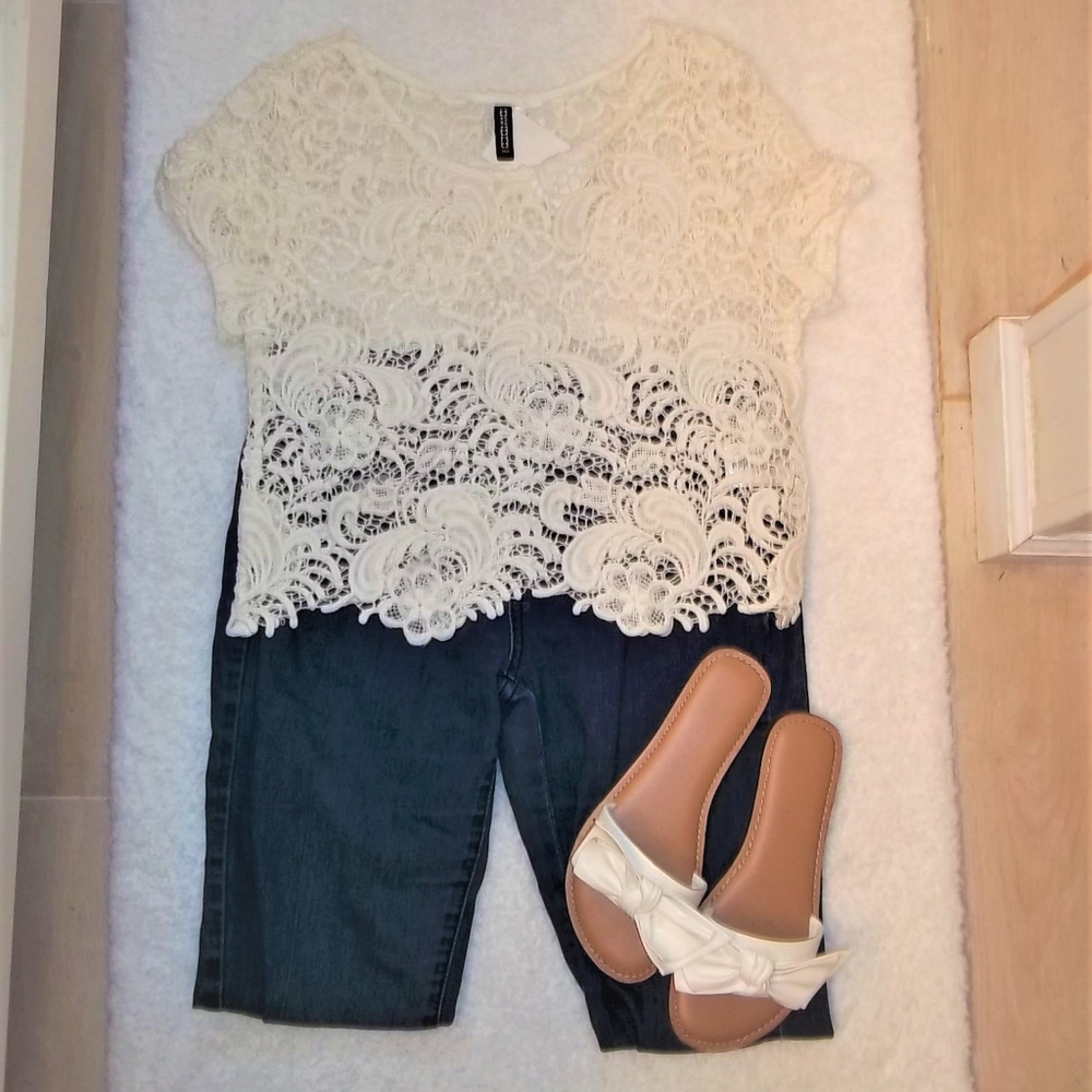 NWT H&M White Crochet Crop Top Size Small